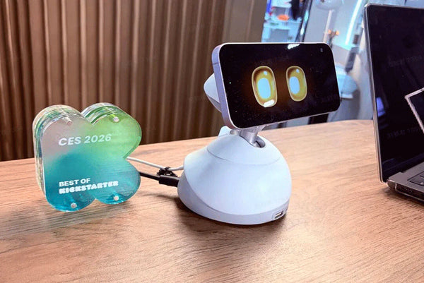 A redefined desktop AI companion: Loona DeskMate